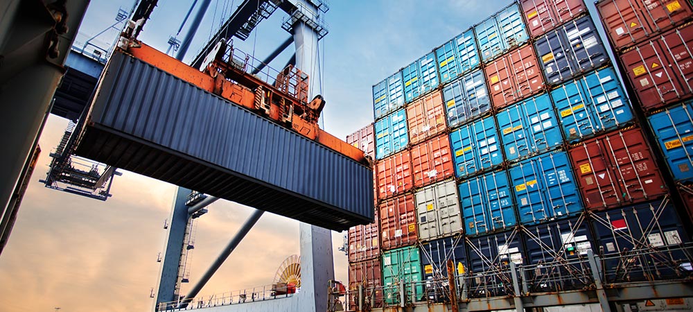 Record retail imports